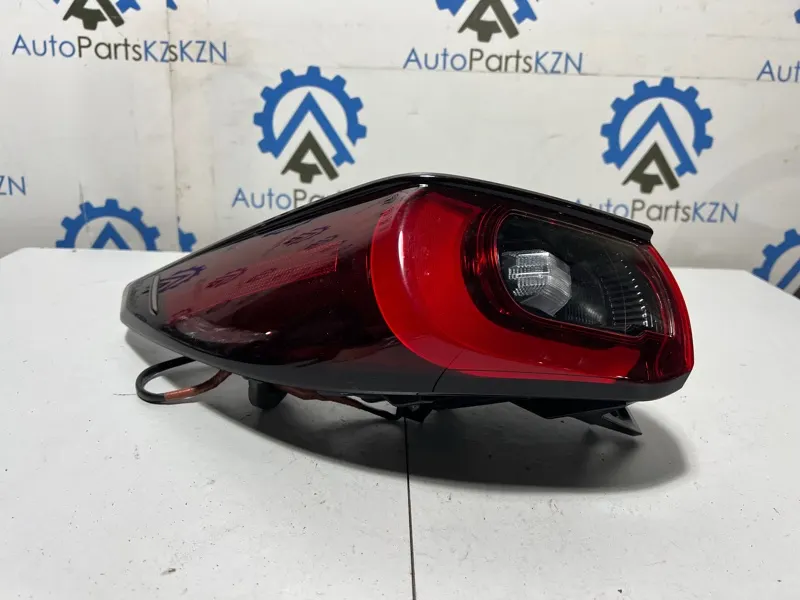 Фонарь задний Mazda CX-5 KF 2023 лев. (б/у)