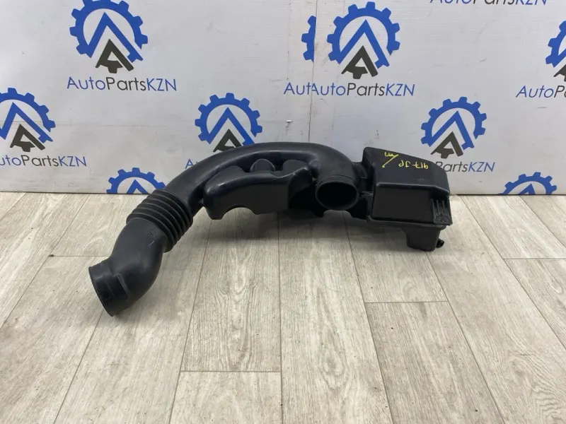 Патрубок воздушного фильтра Subaru Forester SJ 2.5 FB25 (б/у)