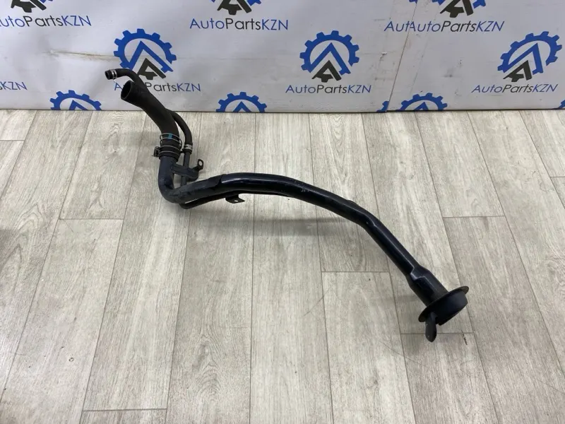 Горловина топливного бака Mitsubishi Outlander 3 4J12 (б/у)