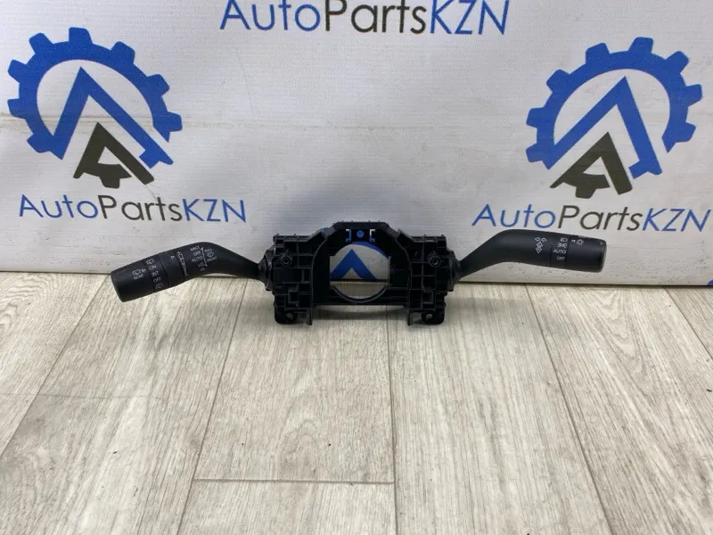 Блок подрулевых переключателей Mitsubishi ASX 2.0 4B11 (б/у)