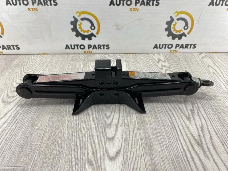 Домкрат Mazda CX-30 PY 2023 (б/у)