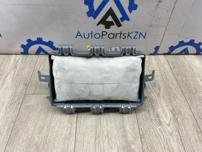 Подушка безопасности пассажира Mazda CX-30 PY 2023 (б/у)