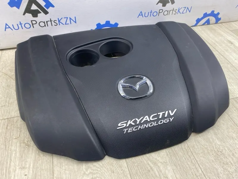 Декоративная крышка двигателя Mazda CX-5 KF PY (б/у)