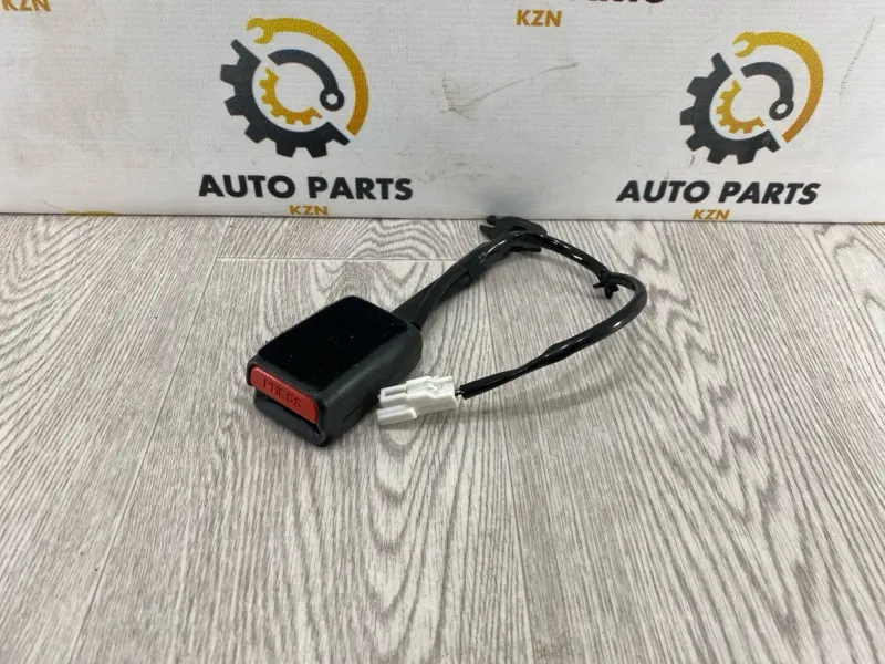Замок ремня безопасности Mitsubishi Outlander 3 4J12 2019 (б/у)