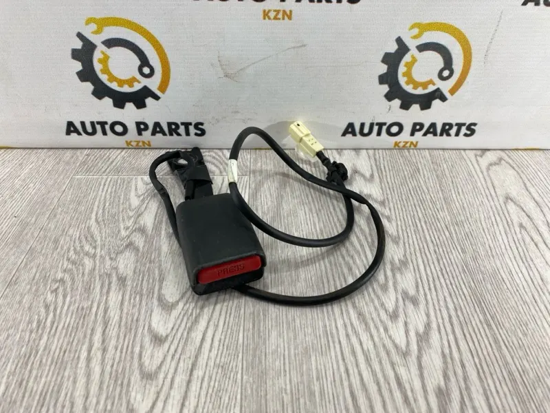 Замок ремня безопасности Mitsubishi Outlander 3 4J12 2019 (б/у)
