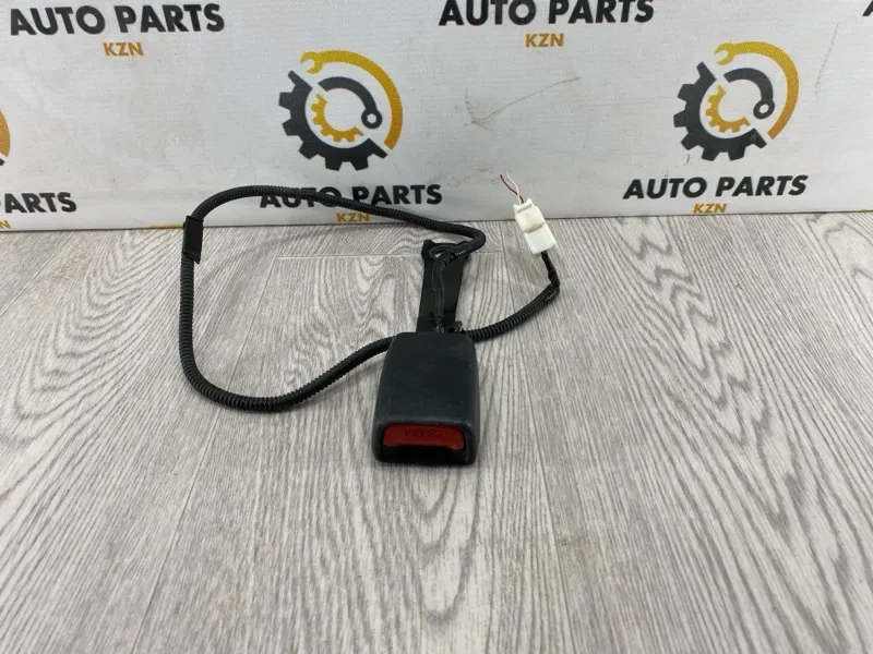 Замок ремня безопасности Toyota RAV4 (б/у)