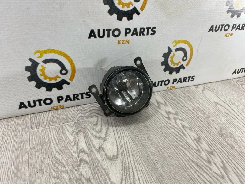 Фара противотуманная Mitsubishi Outlander 3 4J11 перед. (б/у)