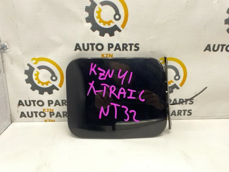 Лючок топливного бака Nissan X-Trail T32 2.0 MR20DD (б/у)