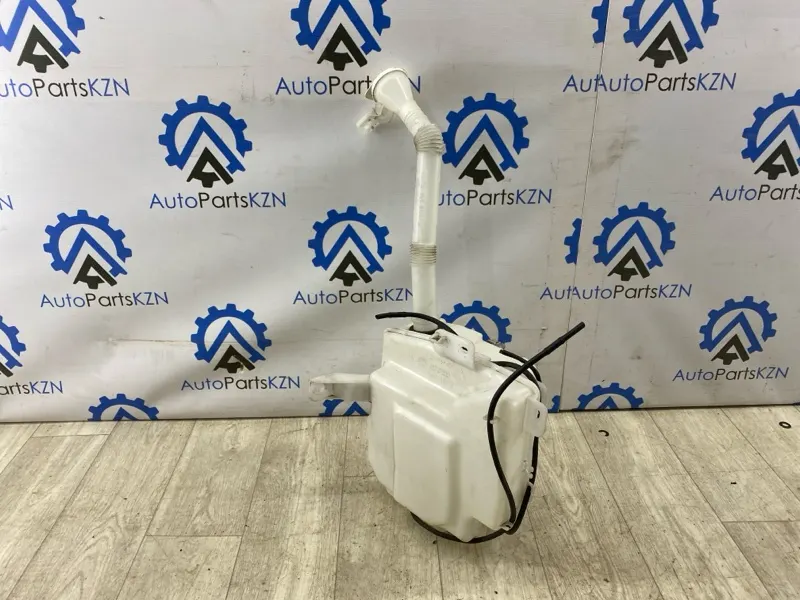 Бачок стеклоомывателя Mitsubishi Outlander 3 4J12 (б/у)