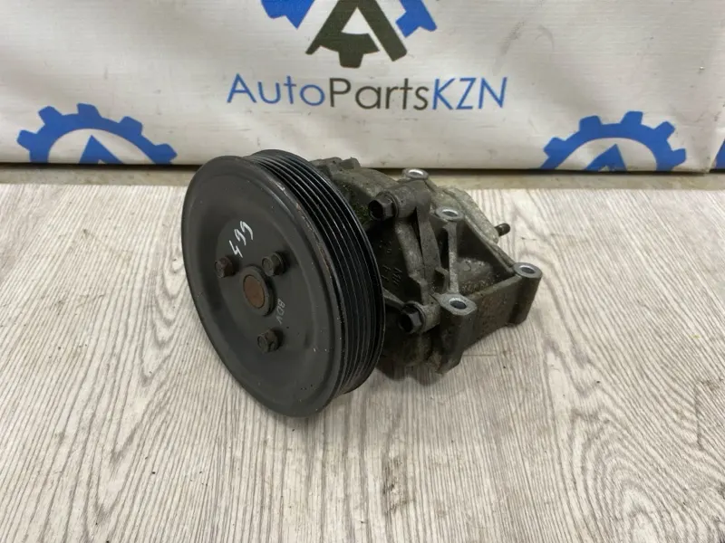 Помпа Mitsubishi Outlander XL 2.4 2007 (б/у)