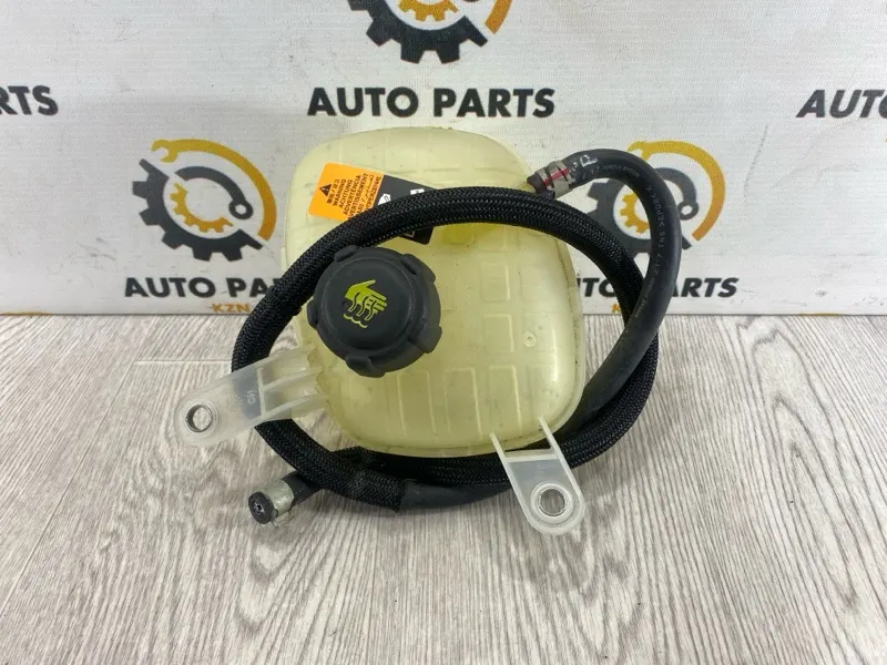 Бачок расширительный Mitsubishi Outlander 4 GM PR (б/у)