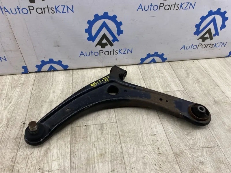 Рычаг подвески нижний Mitsubishi Outlander 3 4B11 перед. лев. (б/у)