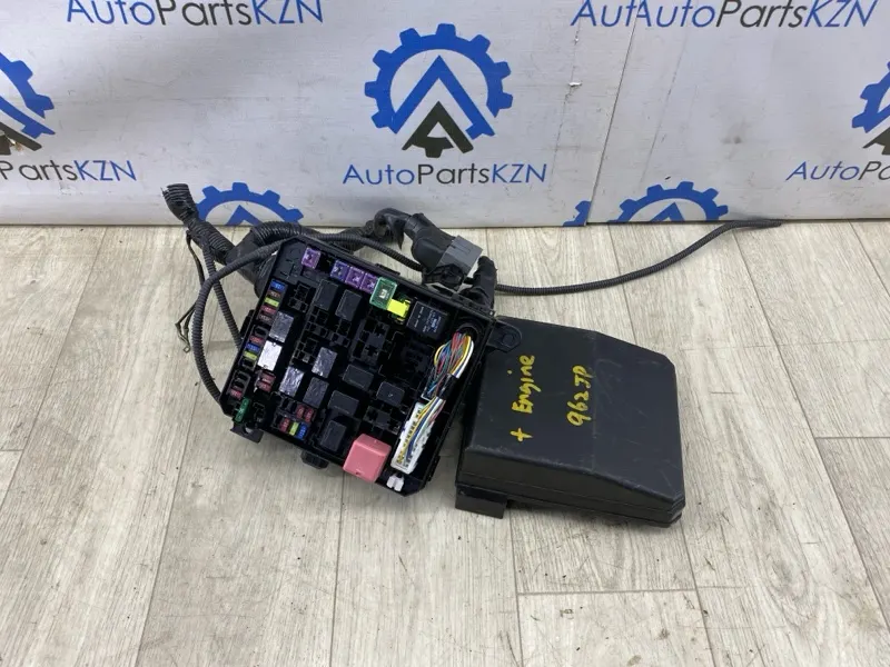 Блок предохранителей Mitsubishi ASX 2.0 4B11 (б/у)