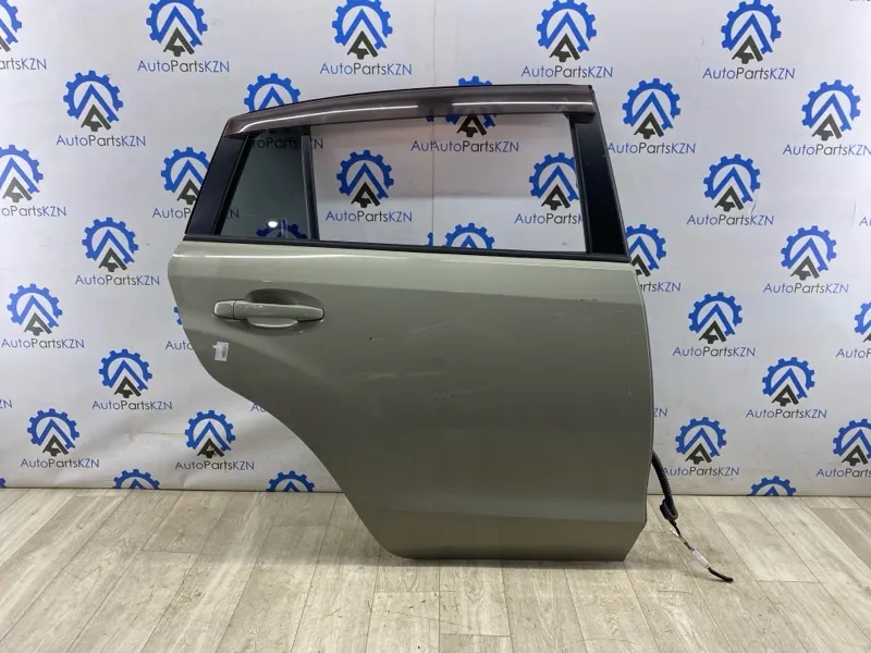 Дверь Subaru XV GP7 2.0 FB20 задн. прав. (б/у)