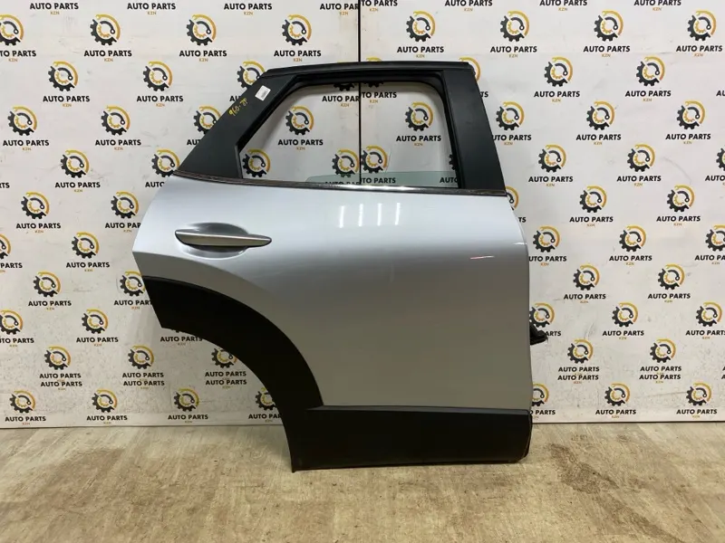 Дверь Mazda CX-30 2022 задн. прав. (б/у)