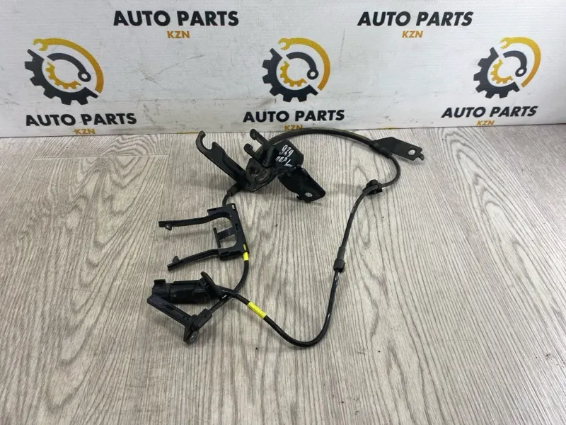 Датчик ABS Mitsubishi Outlander 3 перед. лев. (б/у)