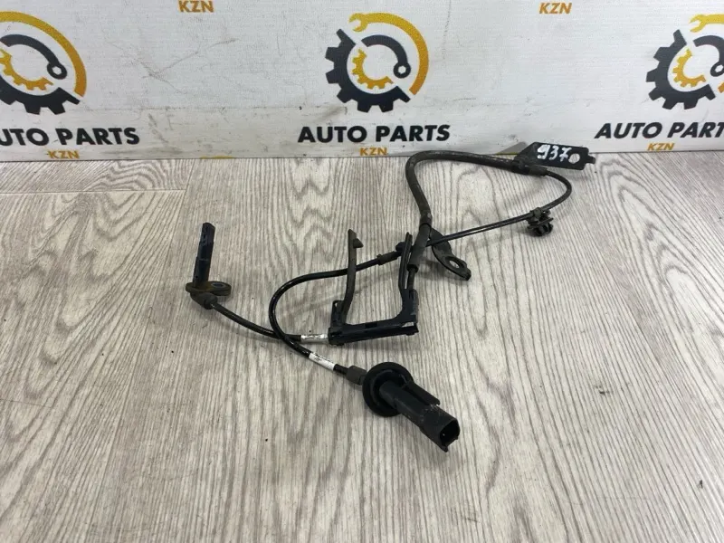 Датчик ABS Mitsubishi Outlander 3 4J11 перед. лев. (б/у)