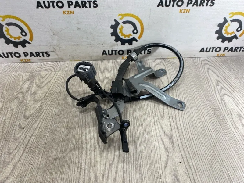 Датчик ABS Mazda CX-30 PY задн. лев. (б/у)