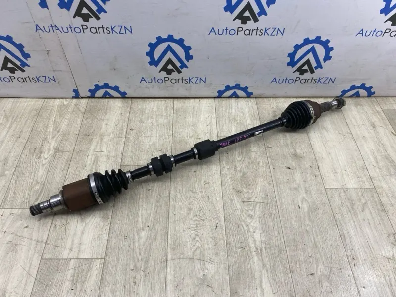 Привод Nissan Juke F15 1.6 CVT перед. прав. (б/у)