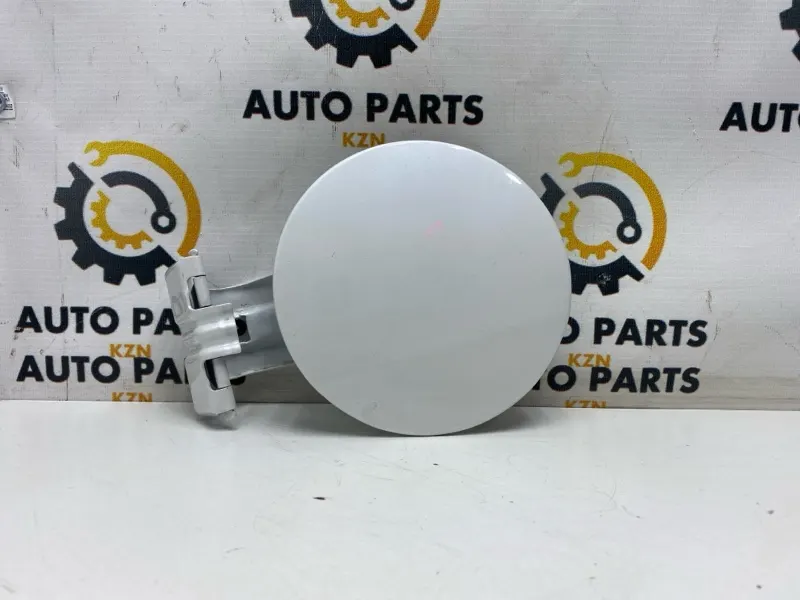 Лючок топливного бака Mitsubishi Lancer 10 1.8 (б/у)