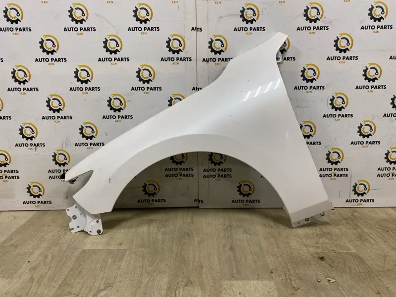 Крыло Mazda 3 BP РЕ 2023 перед. лев. (б/у)