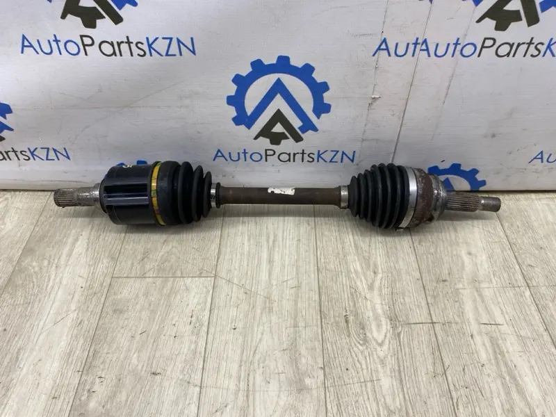 Привод Mitsubishi Outlander 3 2019 перед. лев. (б/у)