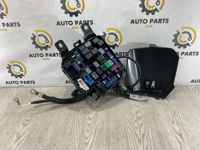 Блок предохранителей Mazda 3 BP РЕ 2023 (б/у)