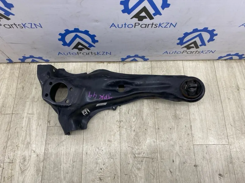 Рычаг продольный Mitsubishi Lancer 10 4B10 задн. лев. (б/у)