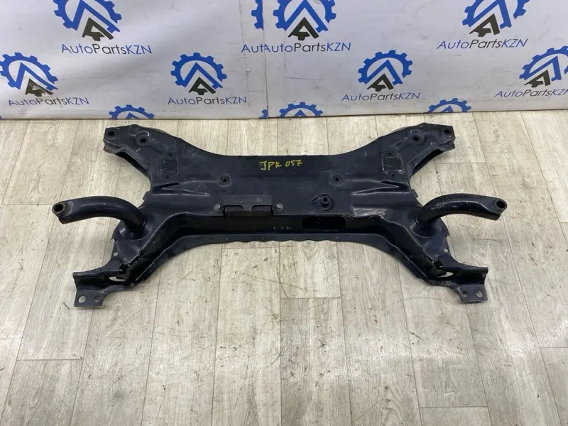 Подрамник Mitsubishi Outlander 3 2.4 4B12 2018 перед. (б/у)