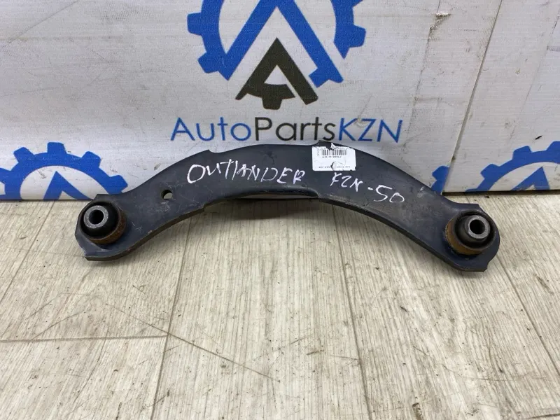 Рычаг поперечный Mitsubishi Outlander XL 4B12 2.4 задн. (б/у)