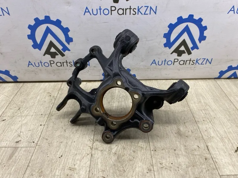 Кулак поворотный Mazda CX-5 KF PY 2023 задн. прав. (б/у)