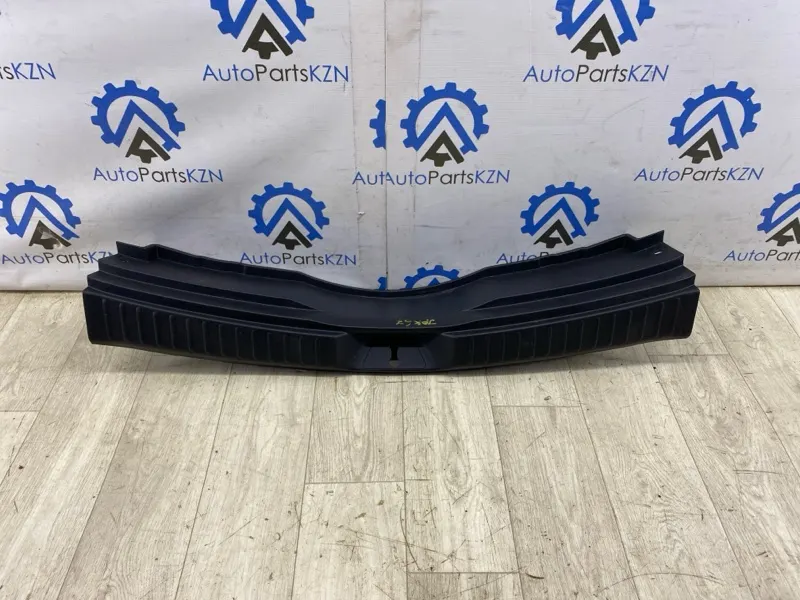 Накладка замка багажника Mazda CX-5 KF PY 2023 (б/у)