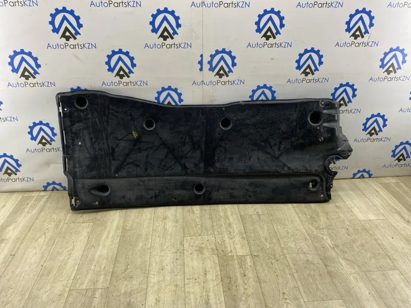 Защита днища кузова Volkswagen Tiguan 2.0 CHHB 2018 лев. (б/у)