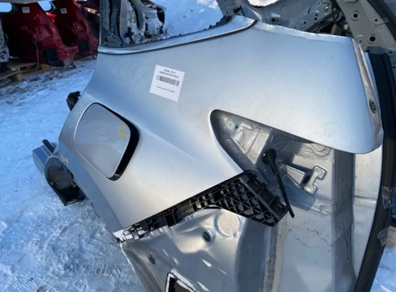 Крыло Honda CR-V 5 L15 задн. лев. (б/у)