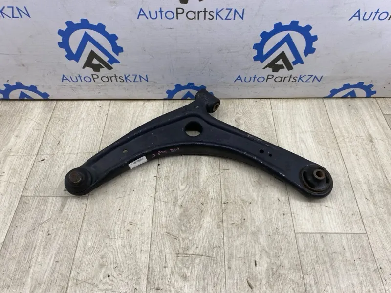 Рычаг подвески Mitsubishi Outlander XL 3.0 2008 перед. лев. (б/у)