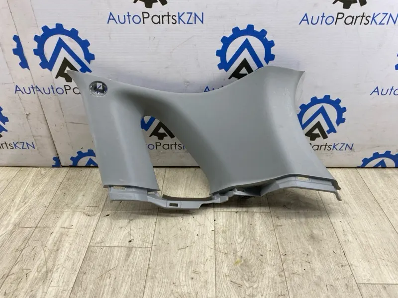 Обшивка багажника Mitsubishi Outlander 3 2019 задн. прав. (б/у)