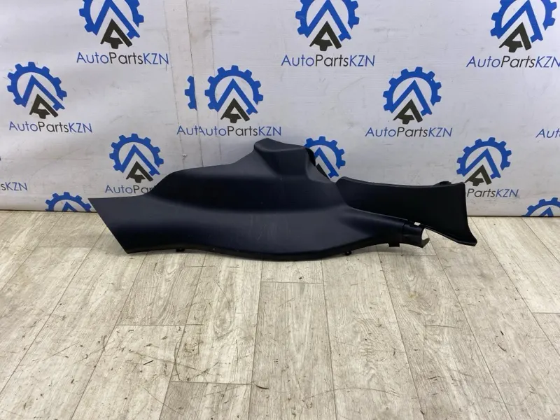 Накладка на порог салона Mazda CX-5 KF PY 2023 задн. прав. (б/у)