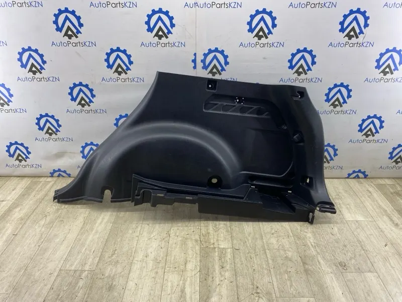 Обшивка багажника Toyota RAV4 прав. (б/у)