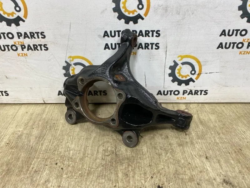 Кулак поворотный Mazda CX-5 KF PY 2022 перед. прав. (б/у)