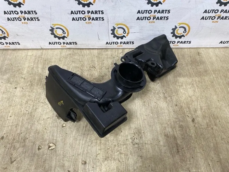 Воздухозаборник Mazda CX-30 PY 2023 (б/у)