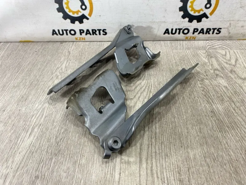 Петля капота Audi A4 B8 2.0 CDN 2014 (б/у)