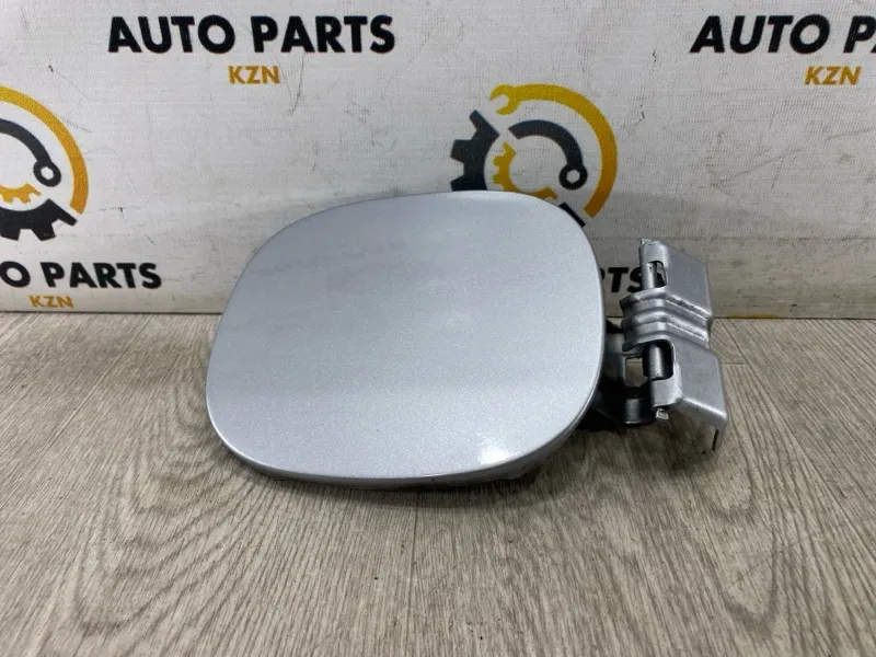 Лючок топливного бака Mitsubishi Outlander XL 2.4 2009 (б/у)