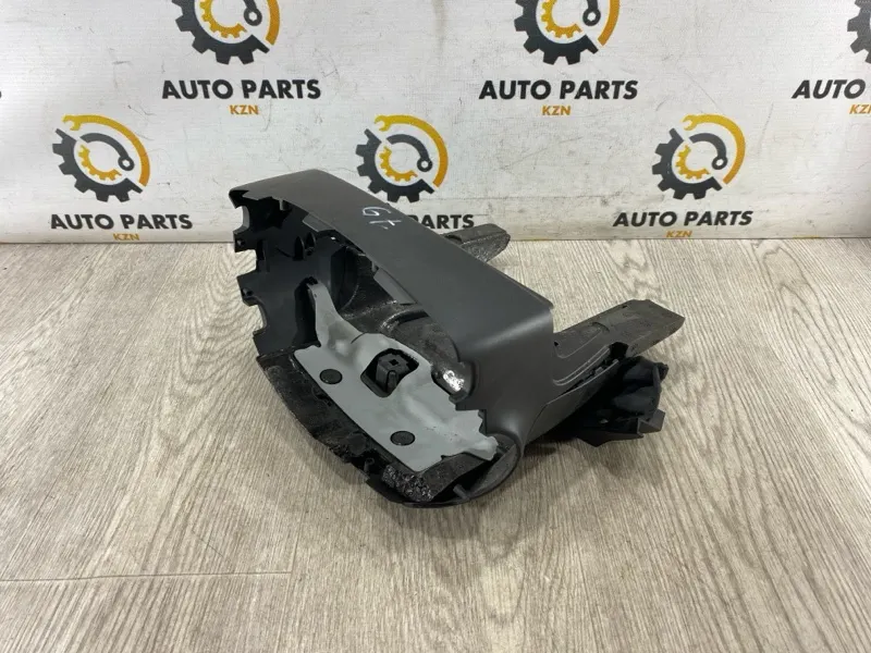 Кожух рулевой колонки BMW 5 E60 N52/3.0Л (б/у)