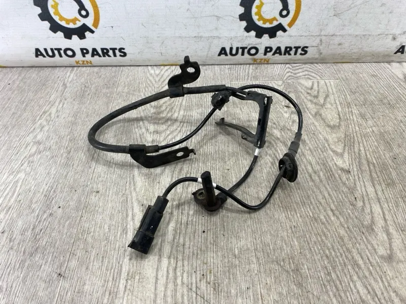 Датчик ABS Mitsubishi Outlander XL 4B12 2009 перед. лев. (б/у)
