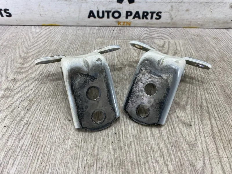 Петля двери Nissan Teana L33 2.5 2015 перед. прав. (б/у)