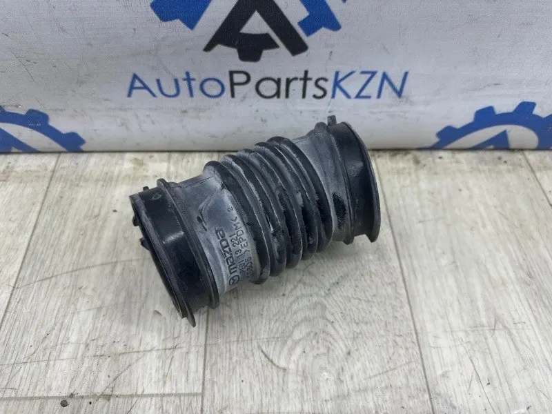Патрубок воздушного фильтра Mazda CX-5 KF 2.0 2021 (б/у)