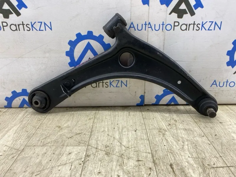 Рычаг подвески Mitsubishi Outlander XL 4B12/2.4Л перед. прав. (б/у)