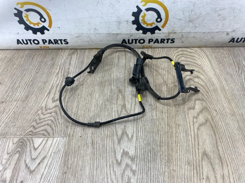 Датчик ABS Mitsubishi Outlander 3 4J12 перед. лев. (б/у)