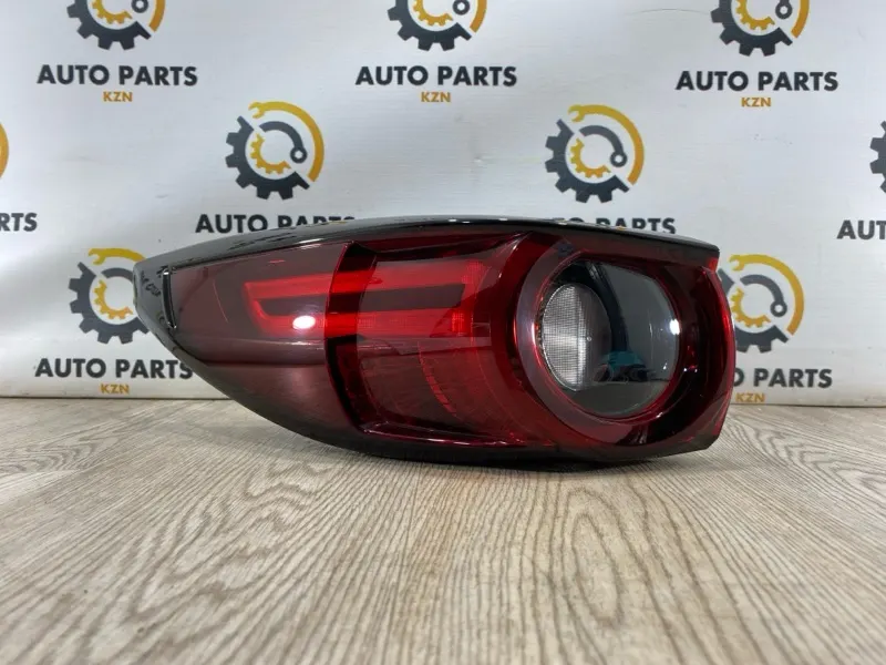 Фонарь задний Mazda CX-5 KF 2019 лев. (б/у)