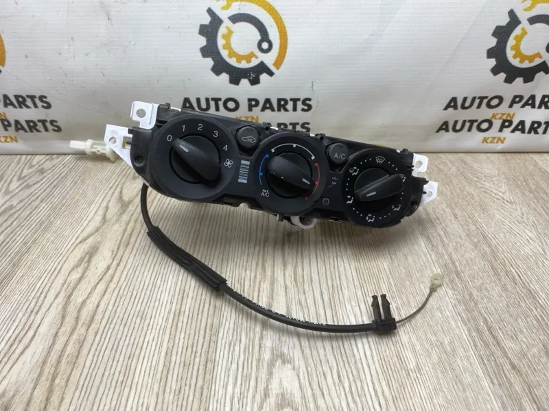 Блок управления климат-контролем Ford Kuga 1 2.5 2012 (б/у)